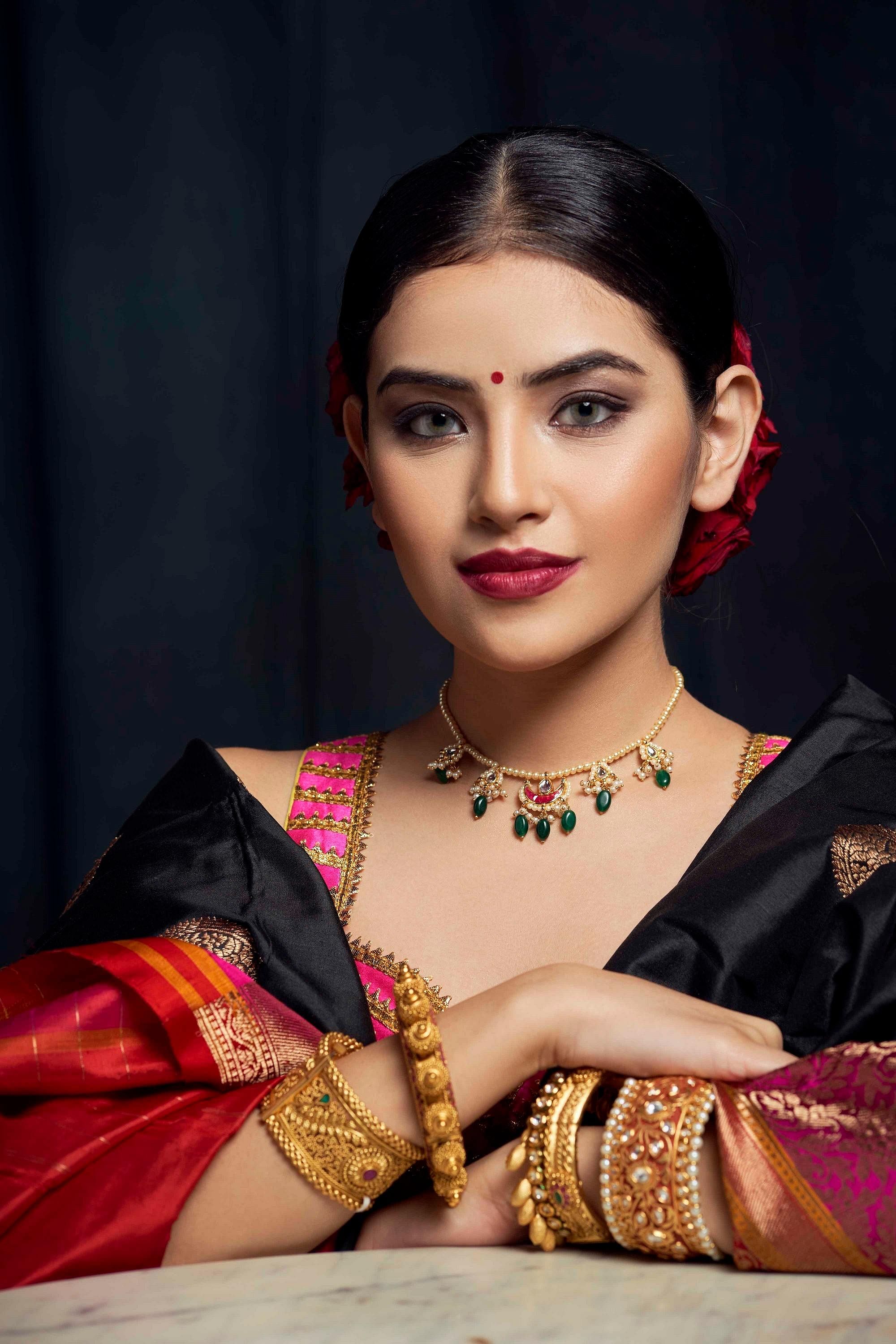 Buy Choker Necklace Set Chokers for Women Online Ajnaa Jewels