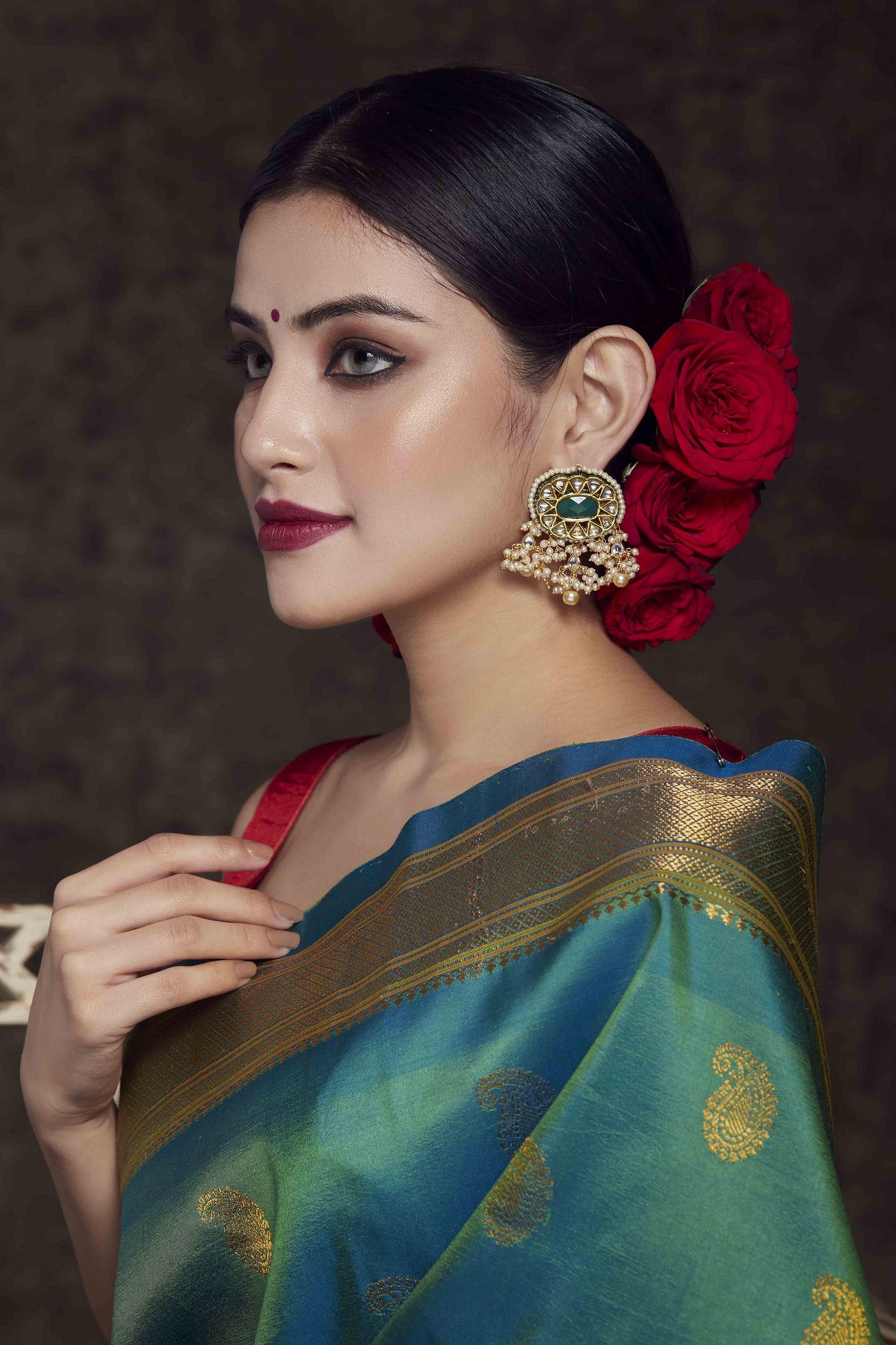 Green color earrings for saree sales