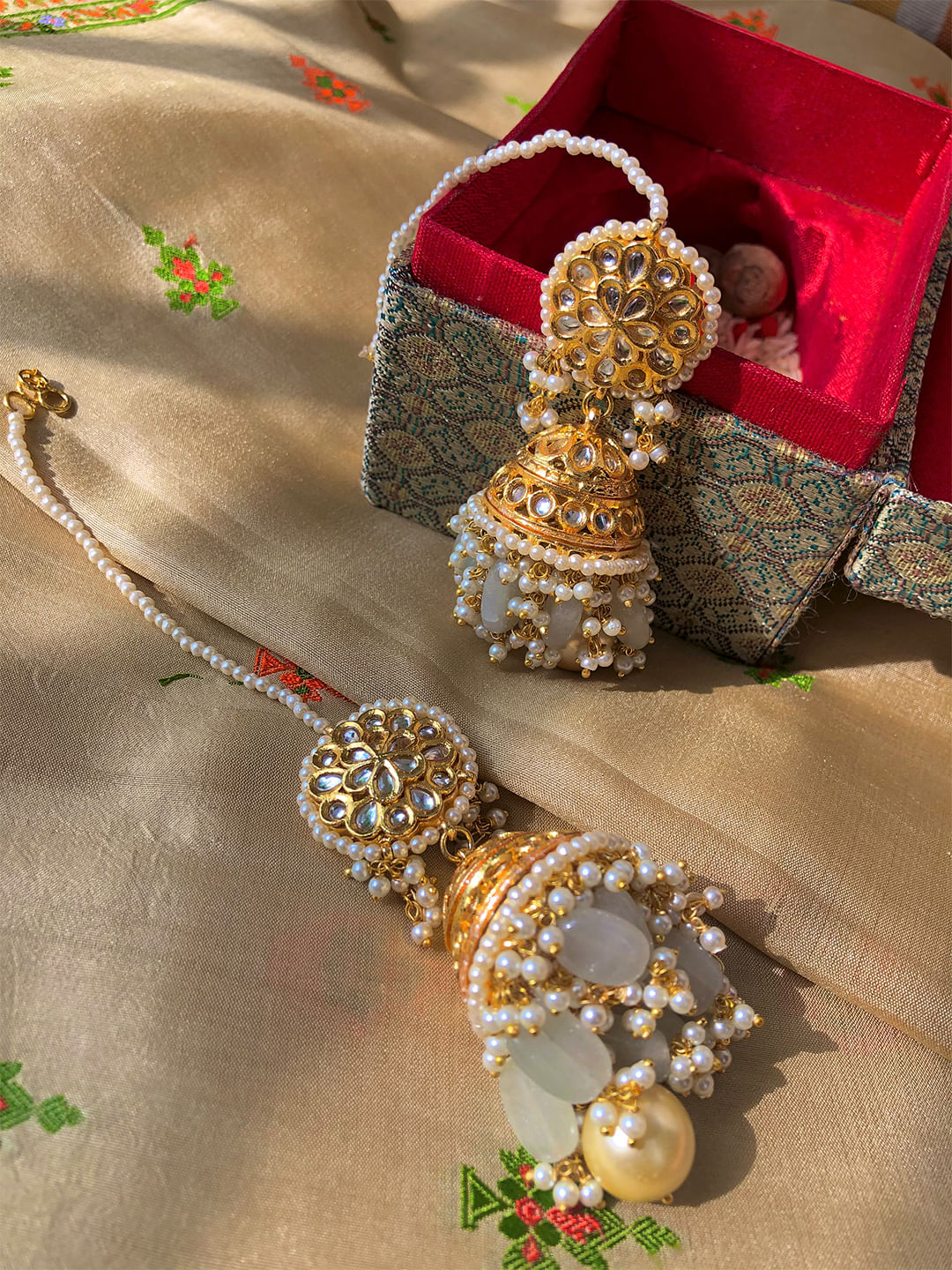 Pearl jhumka deals earrings online