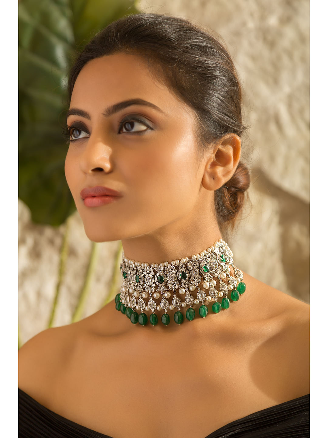 Først belønning Placeret Buy Nizami Emerald Choker Set Online at Ajnaa Jewels | 391279