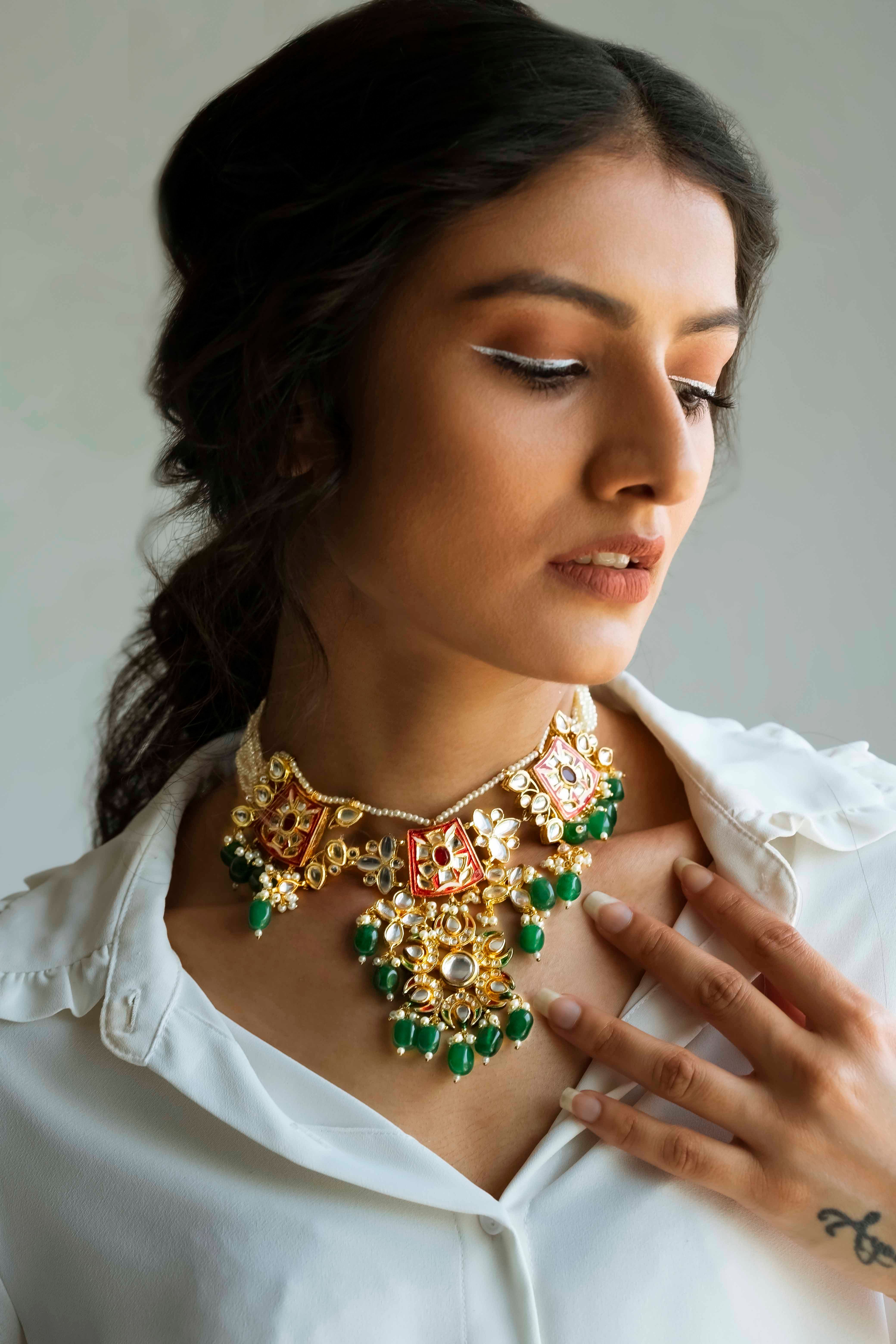 Green kundan choker on sale necklace