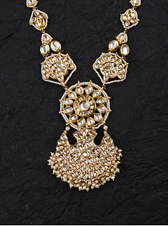 Gold Pankhi Kundan Necklace Gold Pankhi Kundan Necklace