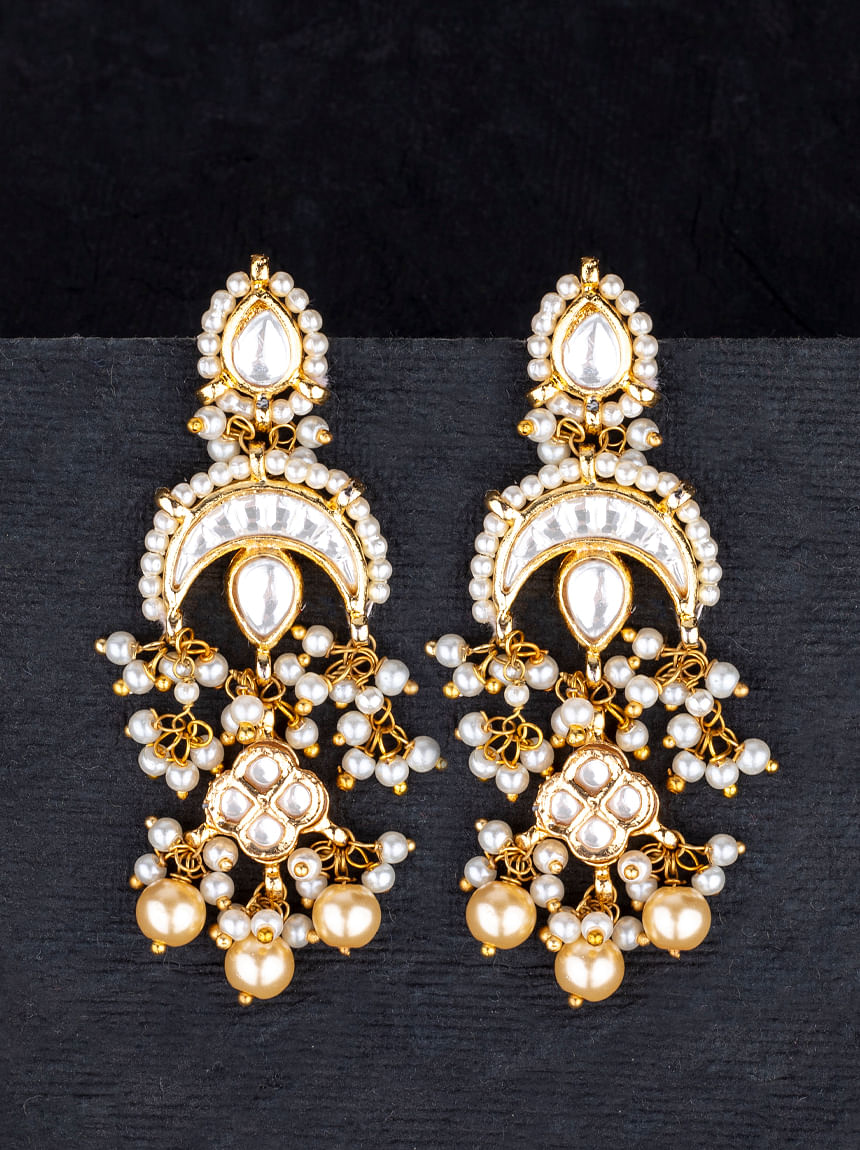 Pinterest: @pawank90 | Bridal jewelry sets brides, Indian jewellery design  earrings, Bridal jewellery design