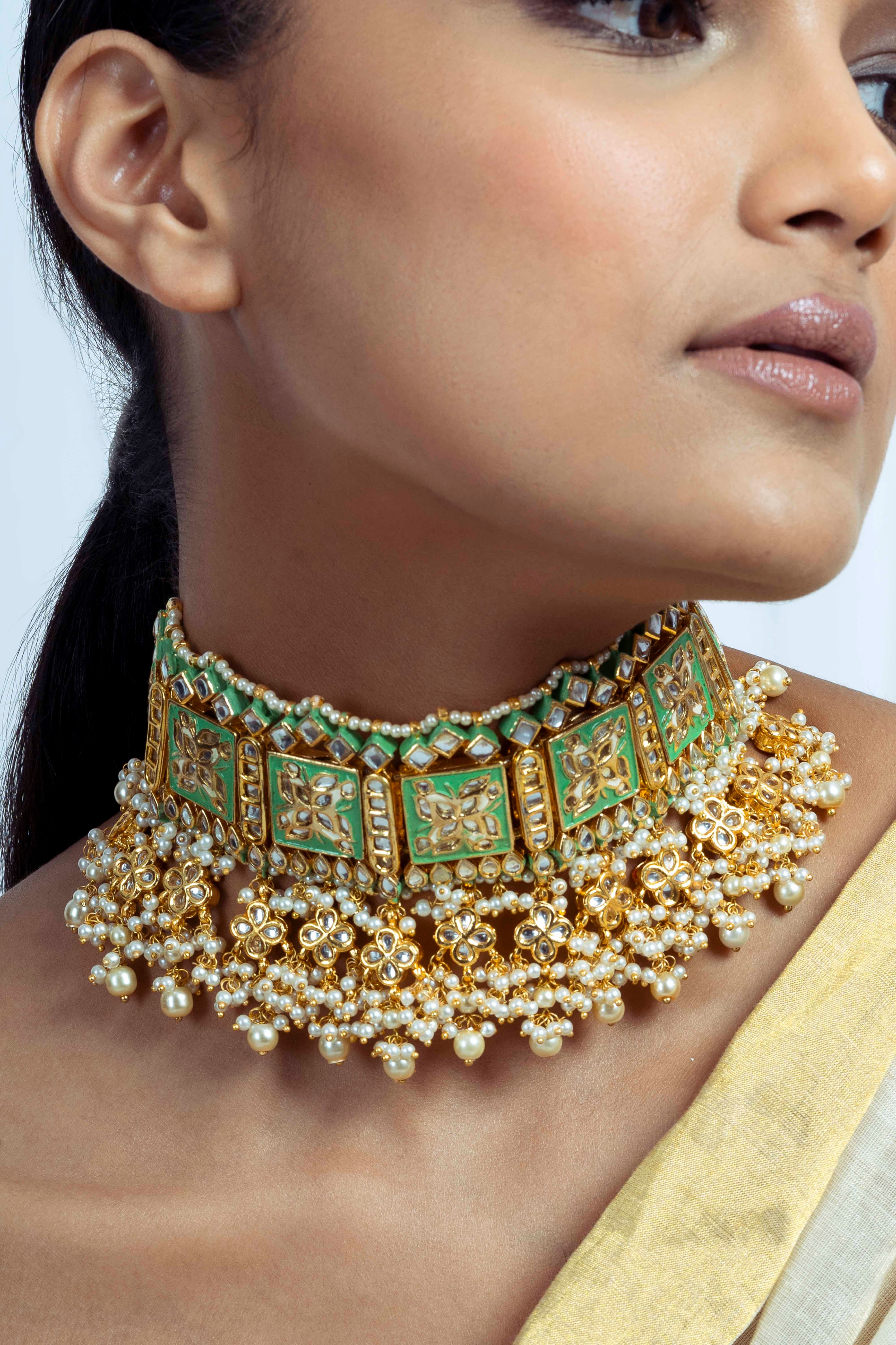 Choker necklace traditional on sale online