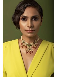 Green Centre Pale Pink Drops Choker Necklace Green Centre Pale Pink Drops Choker Necklace