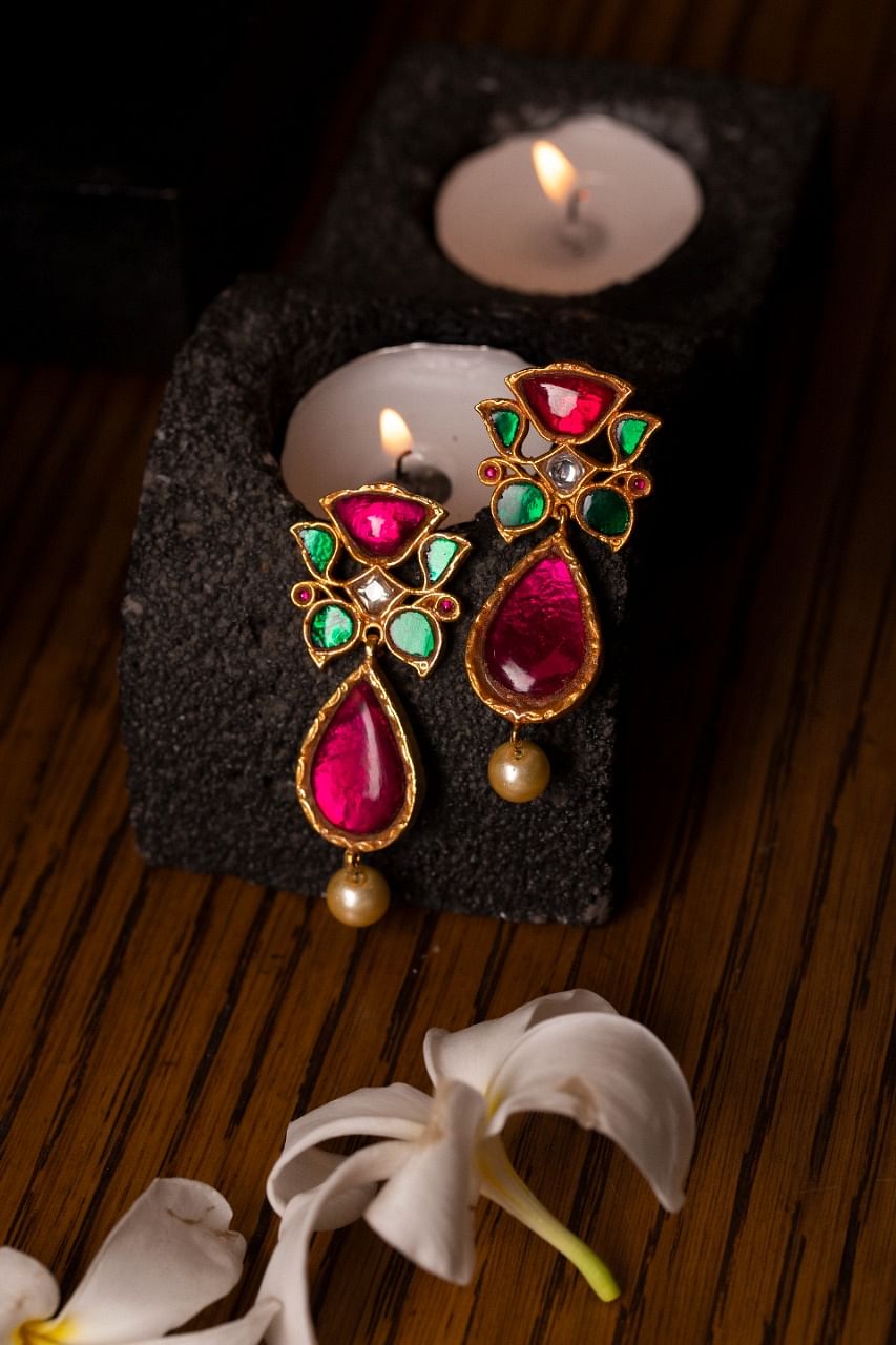 designer-indian-fashion-earrings-earring-nn1302__13892_zoom-1080x1440.jpg